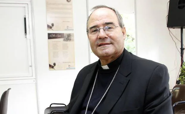 La curia diocesana de Coria-Cáceres se amplía con más laicos y mujeres