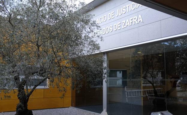 Palacio de Justicia de Zafra, en cuyo Juzgado de Instrucción número 1 se investiga el caso. :: / 