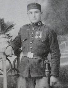 Imagen secundaria 2 - Arriba, herido en el frente de Marruecos en 1921. Abajao a la izquierda, Miguel Ángel Rodríguez; y a la derecha, Lorenzo Jiménez