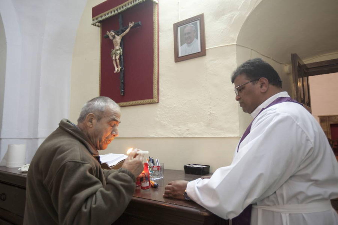 La falta de vocaciones obliga a la Iglesia a reclutar sacerdotes de 70 países