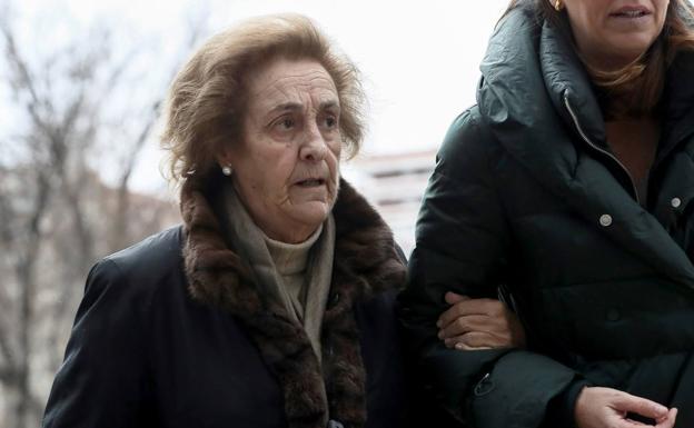 Teresa Rivero, a su llegada al juicio. 