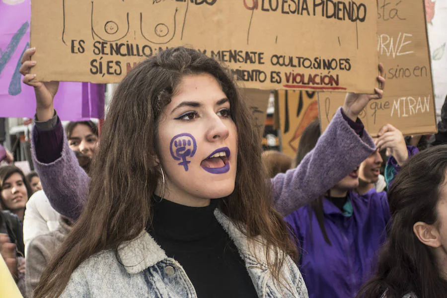 Manifestantes en Badajoz:: PAKOPÍ