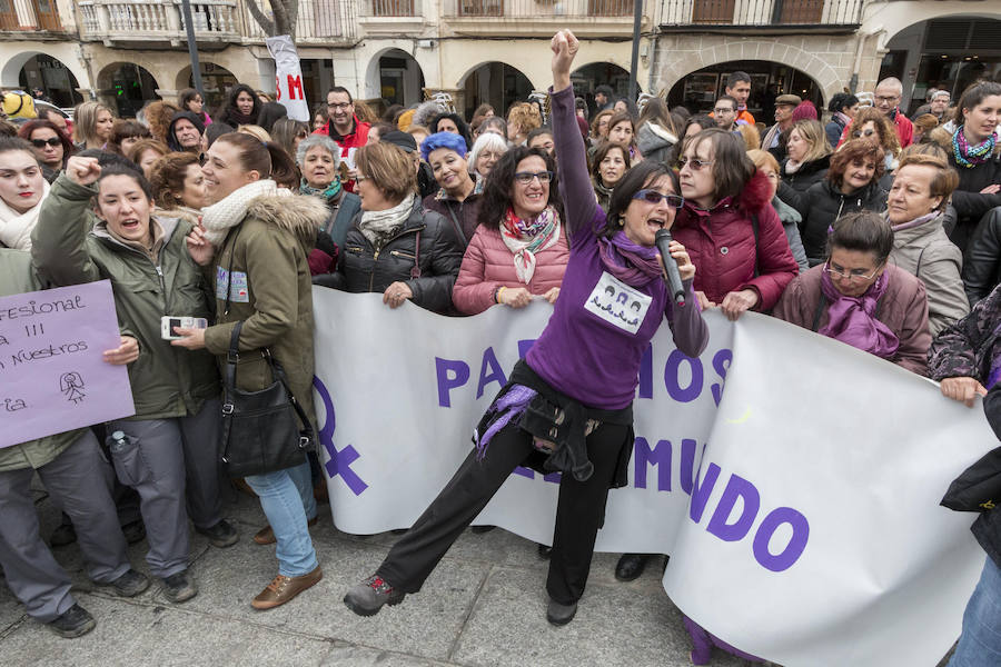 Imagen. Plasencia. Concentración de la mañana en la Plaza Mayor