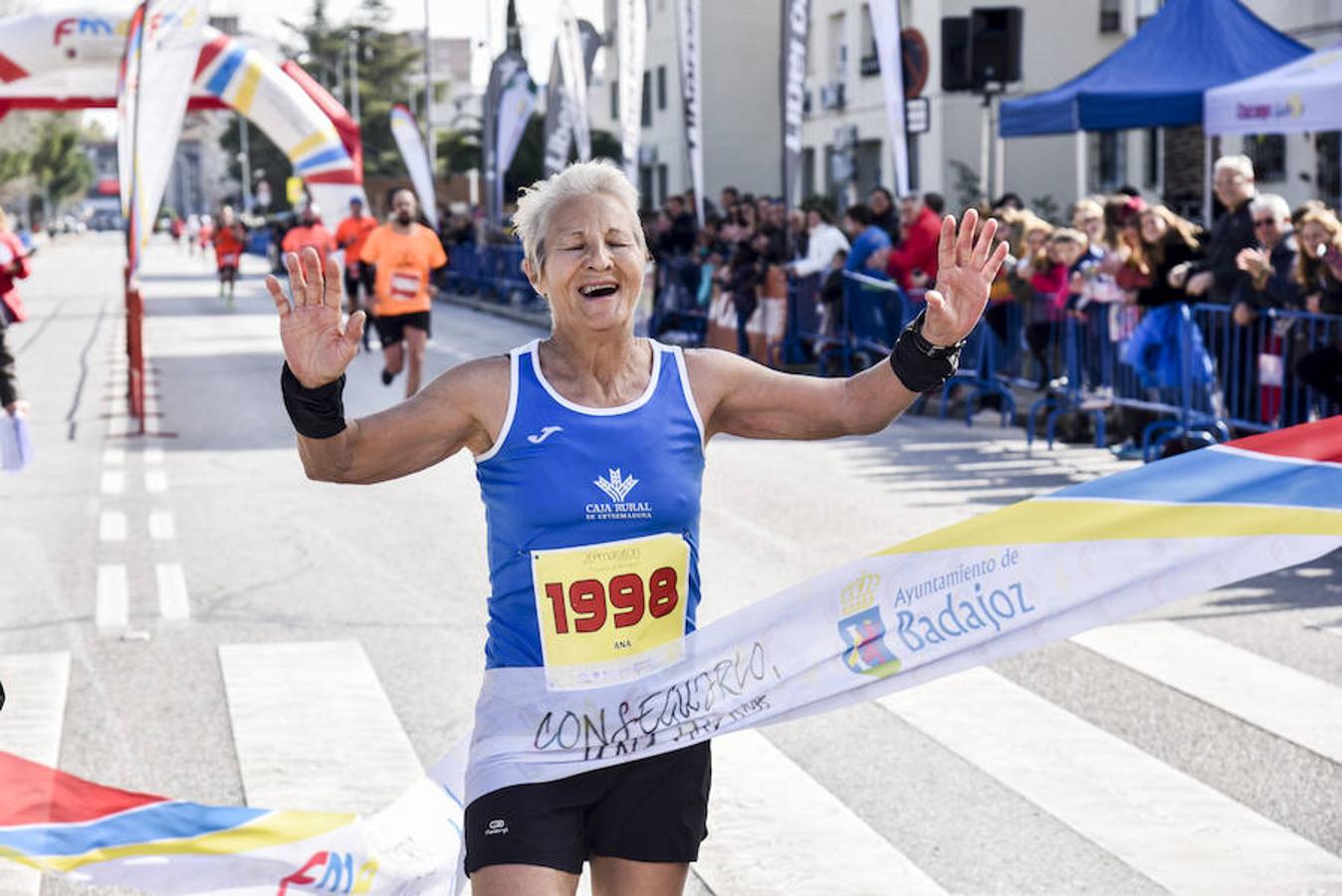 Bruno Paixão vuelve a ganar la maratón y Juan Domingo Gómez llega primero en la media. En la categoría femenina, Mercedes Pila vence en la maratón y Ana Rodríguez, en la media