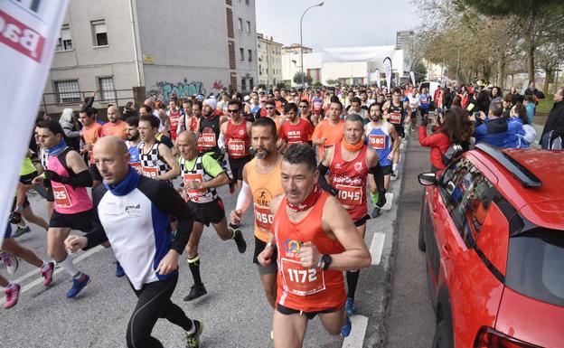 Salida de la media maratón desde el Paseo Fluvial.