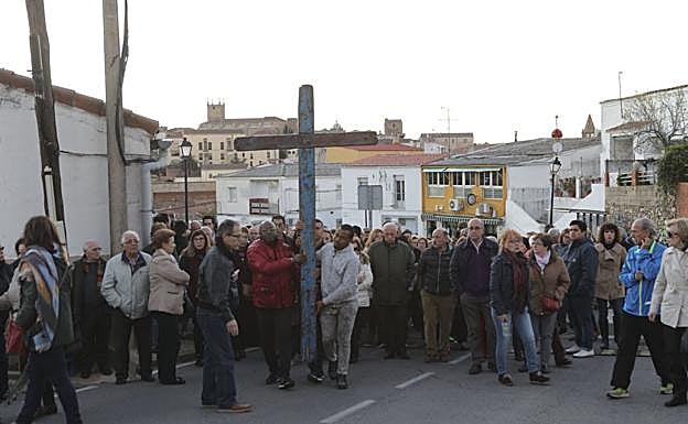 La cruz de Lampedusa, bendecida por el papa Francisco, llega a la Diócesis de Coria-Cáceres
