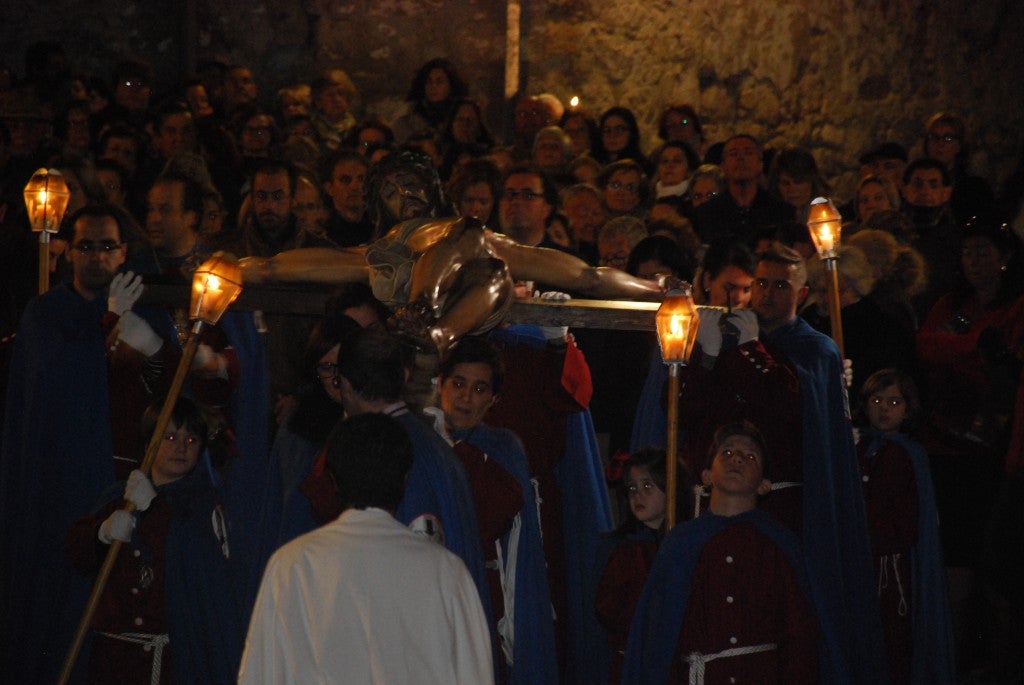 La devoción y el recogimiento recorrieron la parte antigua de Trujillo