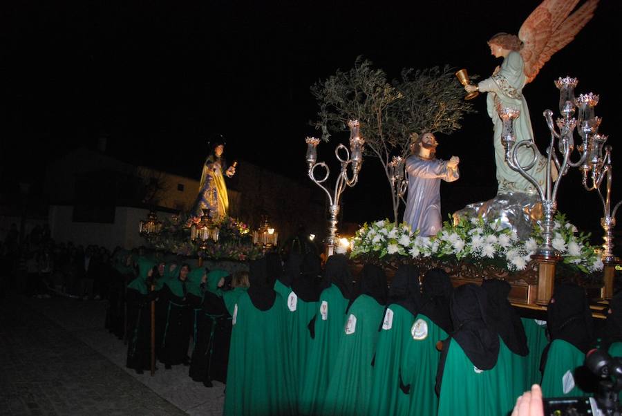 La Oración en Huerto y María María Magdalena realizaron su particular encuentro con un nuevo recorrido