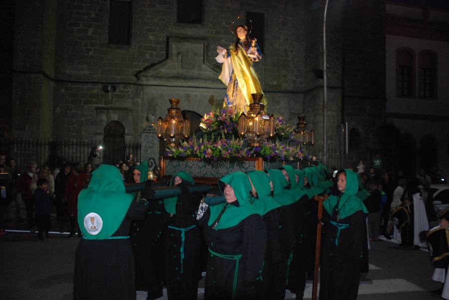 La Oración en Huerto y María María Magdalena realizaron su particular encuentro con un nuevo recorrido