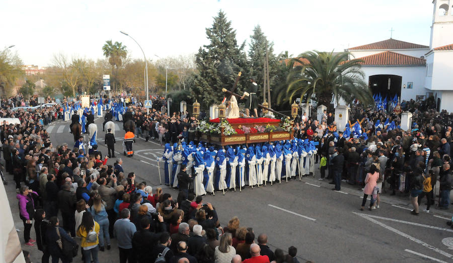 Cofradía del Santísimo Cristo de las Tres Caídas.