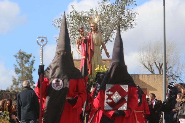 Portadores de la Cofradía del Prendimiento.