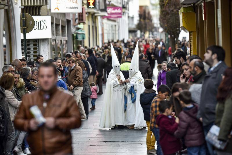 Cofradía de la Sagrada Resurección de Nuestro Señor Jesucrito, Cristo de la Caridad en su Sentencia y María Santísima de la Aurora. 