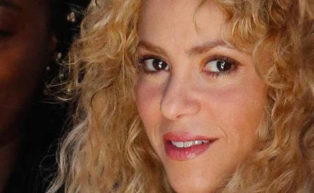 Shakira disimula su alopecia 