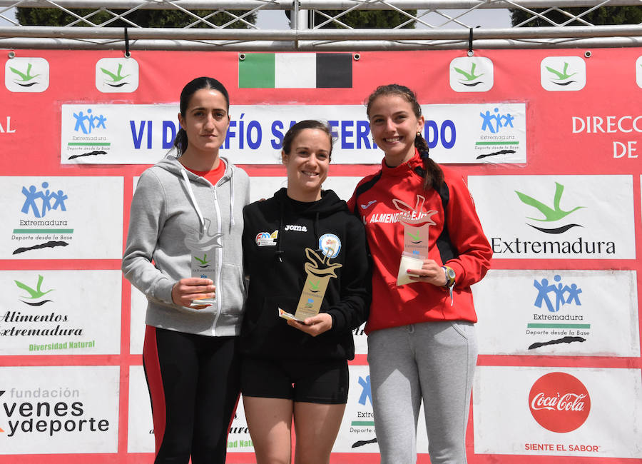 Ni la tormenta ni el fango amilanaron al millar de deportistas que midieron sus fuerzas en el VI Desafío San Fernando