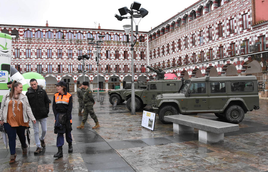 Ni la tormenta ni el fango amilanaron al millar de deportistas que midieron sus fuerzas en el VI Desafío San Fernando