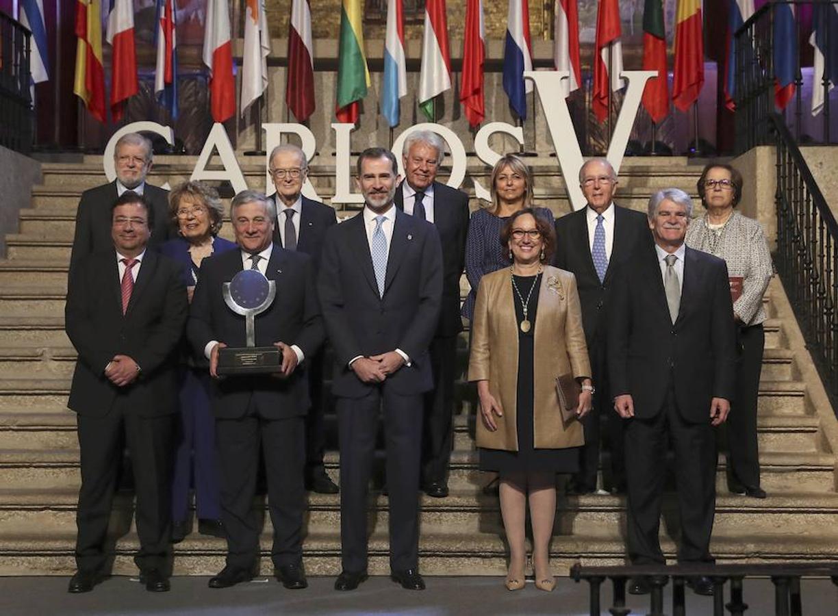 Fotos: El rey entrega el premio Carlos V a Antonio Tajani