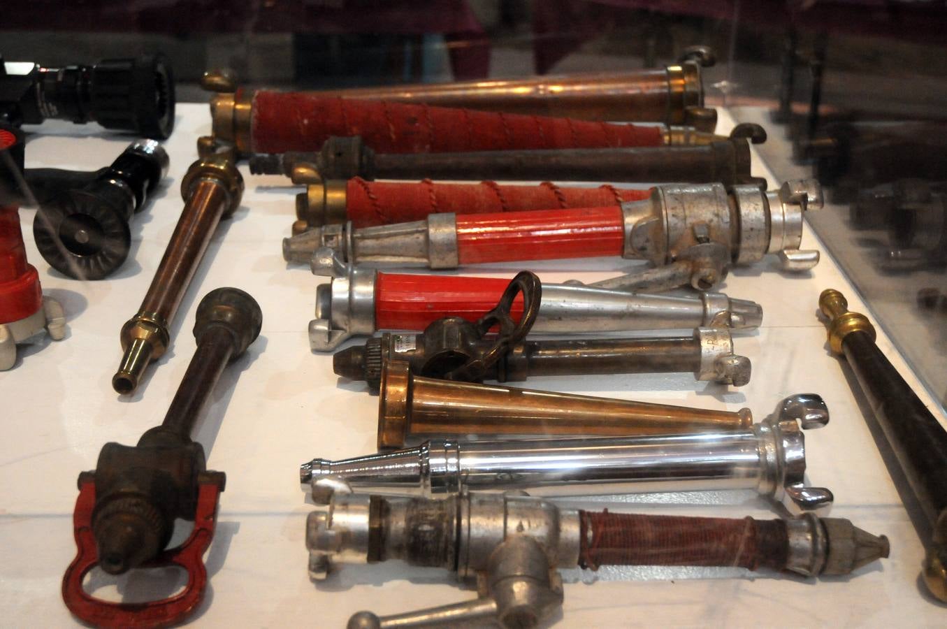 Del 7 de mayo al 3 de junio se podrá visitar, en el Centro Cultural Alcazaba, la exposición 'Bomberos del Mundo' formada por diferentes objetos de la colección particular del bombero emeritense José Manuel Rivero Tapia.