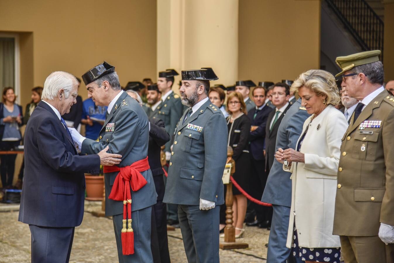 Celebración del 174 aniversario de la Guardia Civil en el Acuartelamiento de Santo Domingo en Badajoz