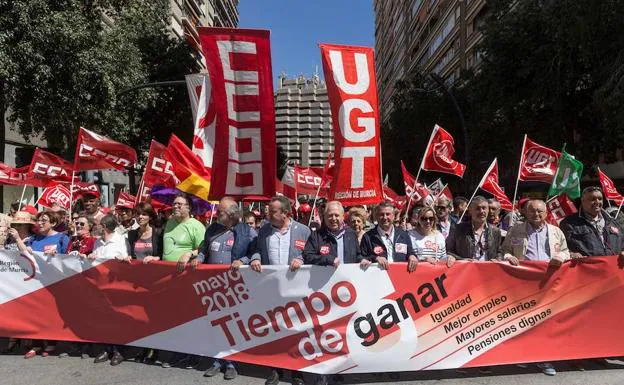 CC OO y UGT llaman a protestar el día 22 por unos salarios dignos