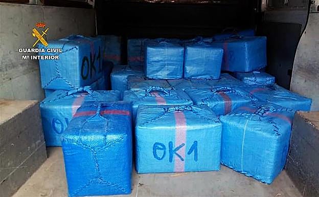 Cae una de las mayores bandas que introducía hachís en Cádiz