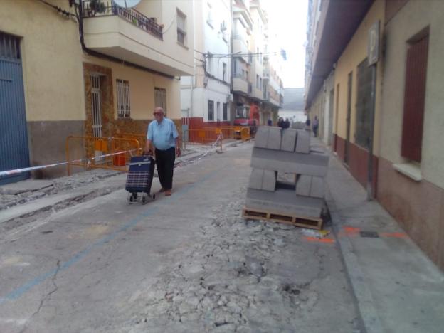 Primero trabajos del Plan en la calle Julián Marcos. :: MAM