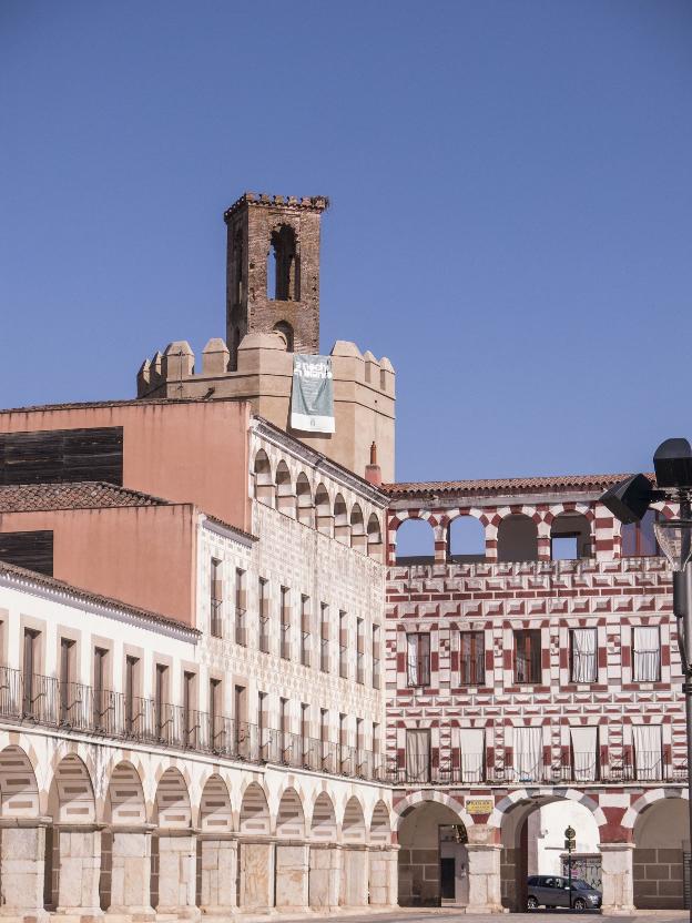 Plaza Alta de Badajoz. :: HOY