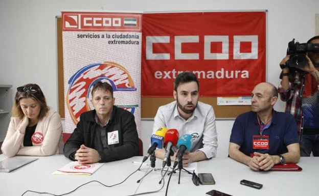 Representantes de estas organizaciones sindicales han ofrecido hoy una rueda de prensa en Cáceres. 