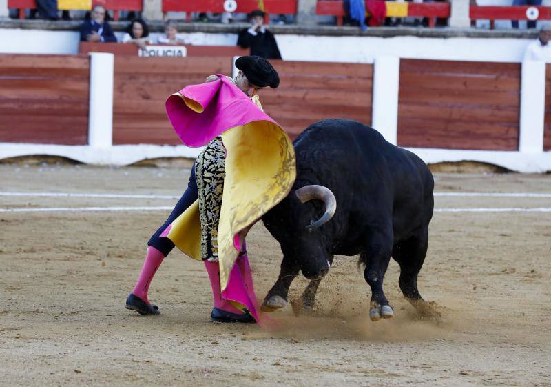 Festejo taurino de las Ferias de San fernando 2018, con Ponce, De Justo y Garrido.