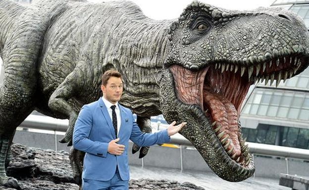 Telecinco cambia dinosaurios por 'Supervivientes' con éxito