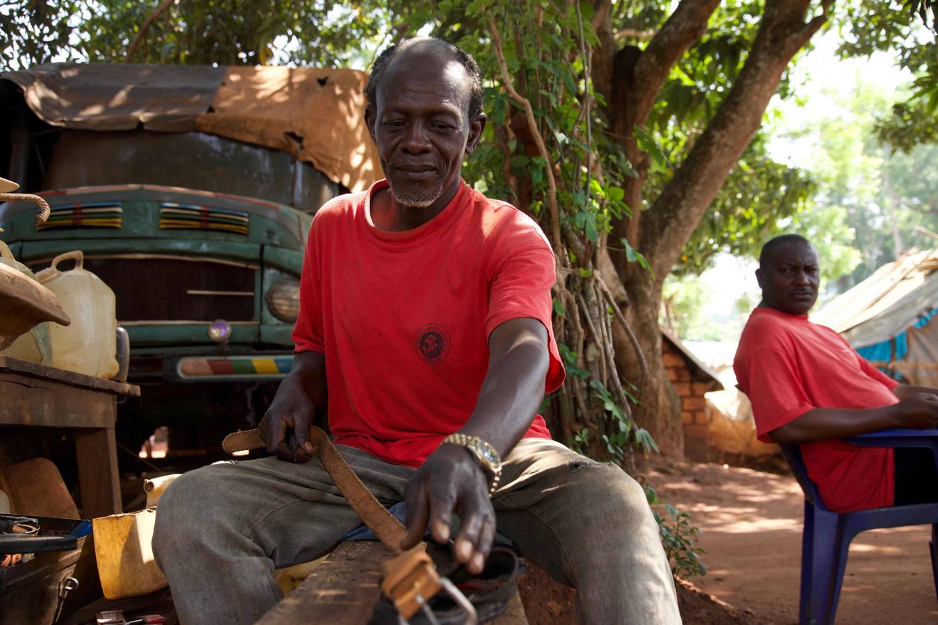 Las iniciativas locales se proponen dar educación a los niños desplazados en Bangassou (República Centroafricana), al sureste del país, que se ha sumido en la violencia entre cristianos y musulmanes desde el derrocamiento en 2013 del viejo líder Bozize por una alianza rebelde principalmente musulmana