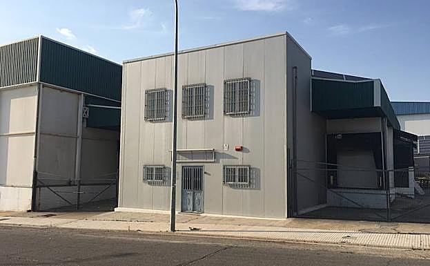 Instalaciones de Valle de los Valfríos en Higuera la Real. ::