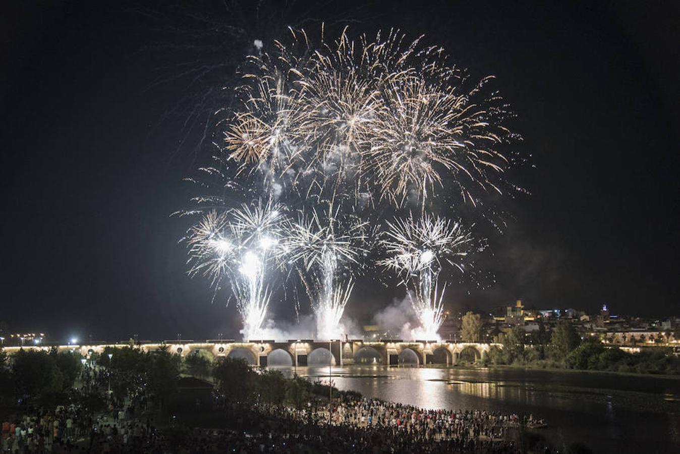 Los pacenses disfrutaron de 25 minutos de fuegos artificiales