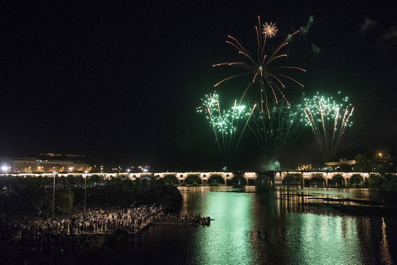 Los pacenses disfrutaron de 25 minutos de fuegos artificiales