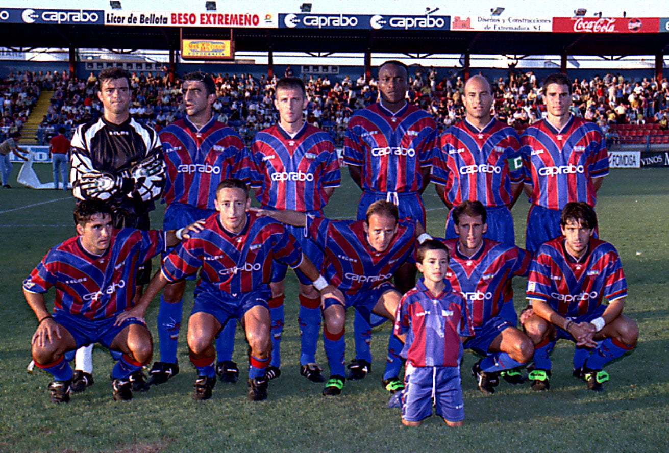 Plantilla del Extremadura en 1998