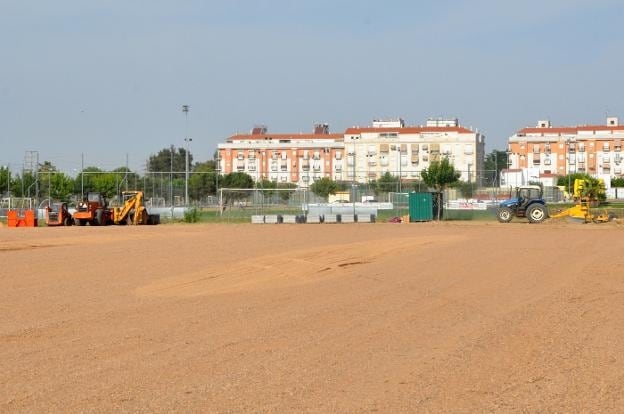 El nuevo campo se sitúa en un terreno de albero. :: 