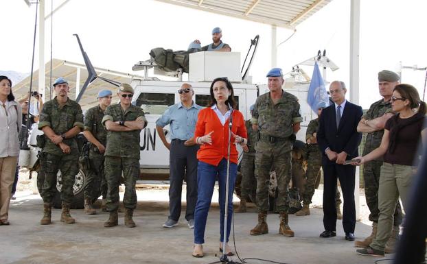 Margarita Robles interviene ante las tropas españolas destinadas en Líbano.