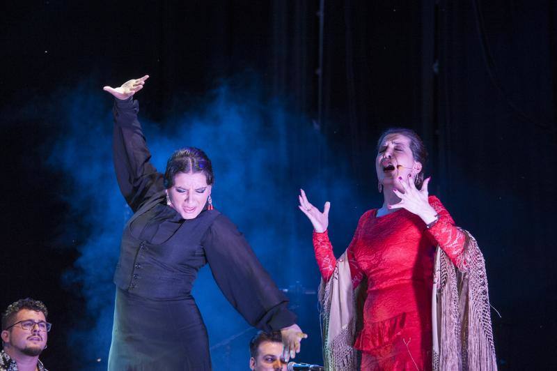 Fotos: Mariza y &#039;Flamencronía&#039;, en el Festival de Flamenco y Fado de Badajoz
