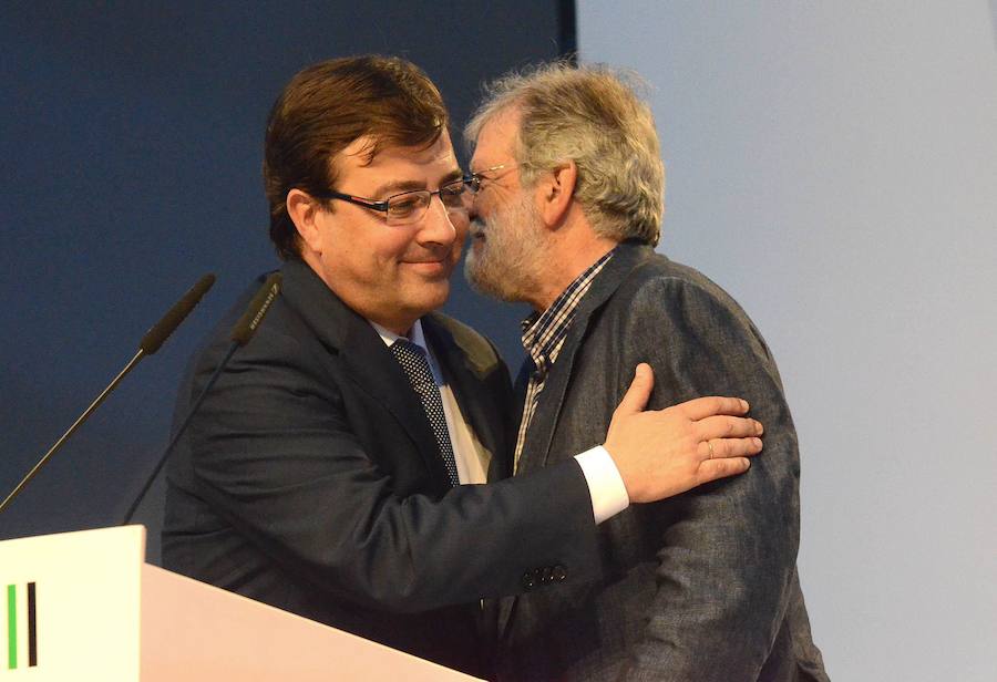 Saludo entre Vara e Ibarra. 