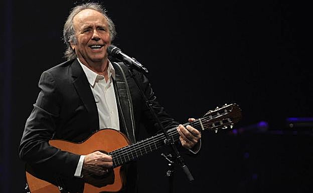 Joan Manuel Serrat, durante un concierto en el Palacio de Bellas Artes de Ciudad de México. 