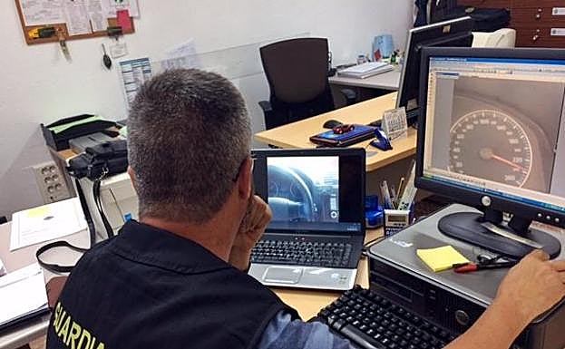 'Cazado' un joven de Cabeza del Buey que conducía a 239 kilómetros por hora