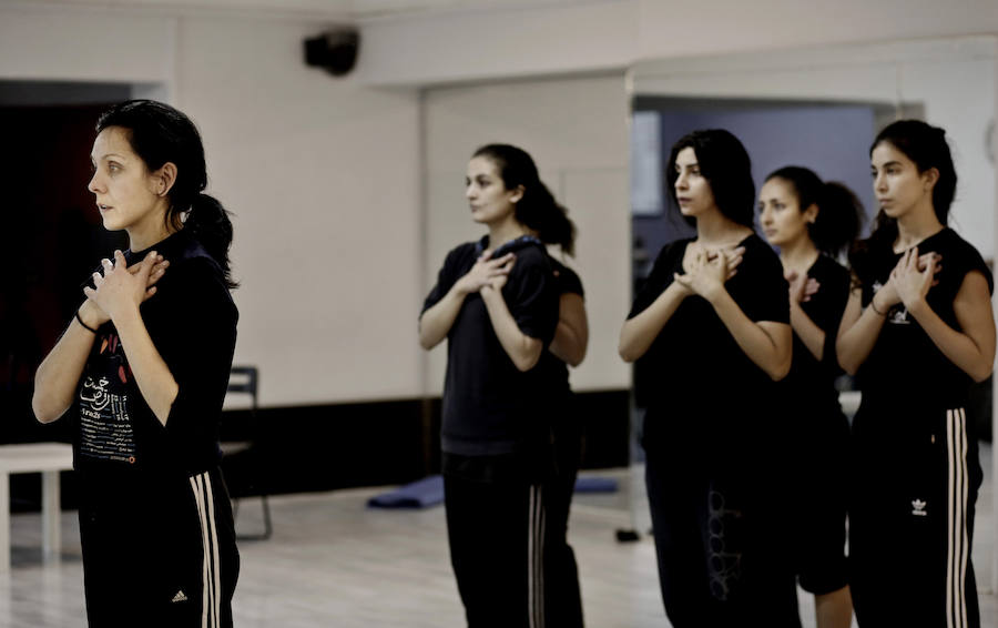Ensayos en el Centro de Danza Contemporánea de El Cairo de la obra 'Las Bernadas', estrenada en mayo de este año de la mano de la Compañía de Danza Contemporánea MAAT.