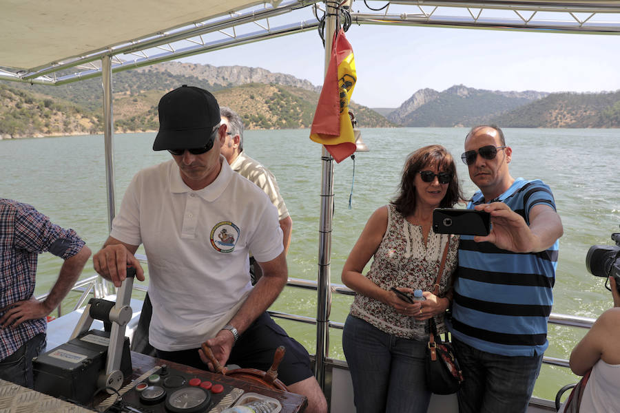 El nuevo tramo navegable permite mirar el Salto del Gitano desde una perspectiva hasta ahora inédita