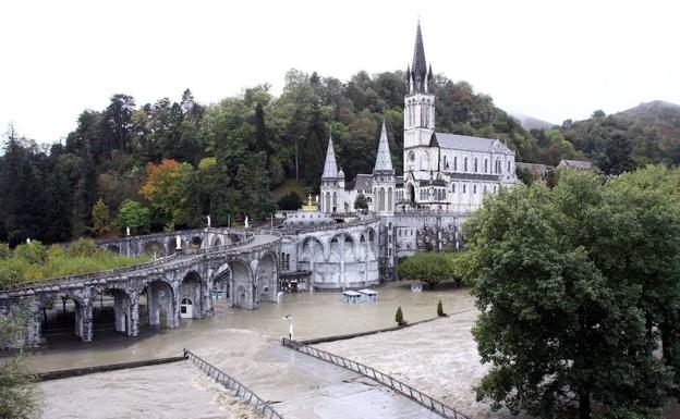 Santuario católico de Lourdes. 