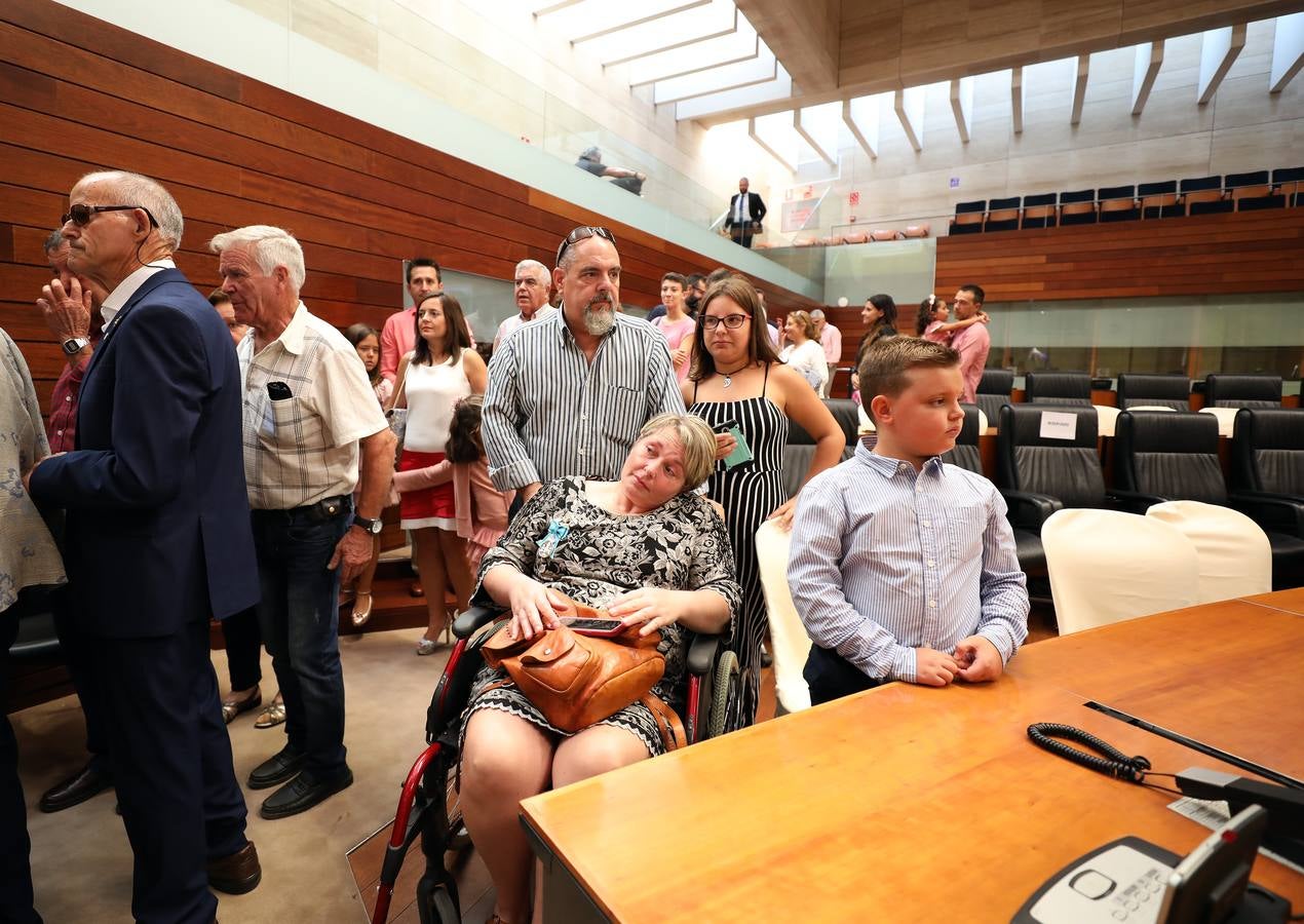 as víctimas del terrorismo en España han recibido un homenaje este jueves en un acto celebrado en la Asamblea de Extremadura, en Mérida, que se repetirá cada año en la víspera del día de la comunidad autónoma, y que trata de incidir en el planteamiento de «no olvidar» lo ocurrido como consecuencia de la acción terrorista en el país.