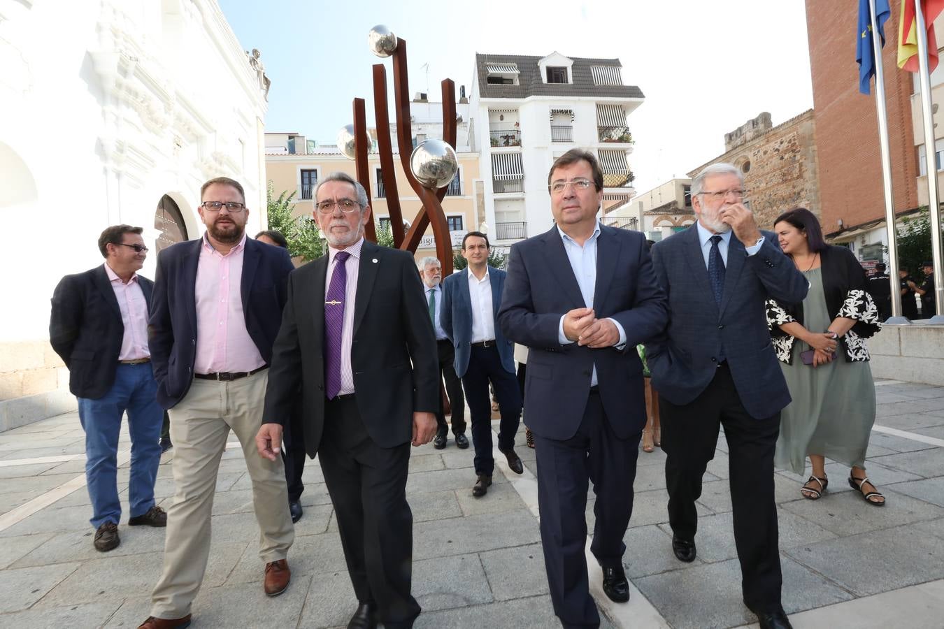 as víctimas del terrorismo en España han recibido un homenaje este jueves en un acto celebrado en la Asamblea de Extremadura, en Mérida, que se repetirá cada año en la víspera del día de la comunidad autónoma, y que trata de incidir en el planteamiento de «no olvidar» lo ocurrido como consecuencia de la acción terrorista en el país.