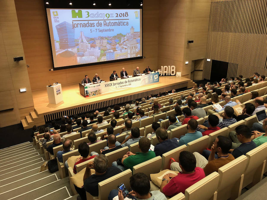 Las jornadas se celebran en el Edificio Badajoz Siglo XXI:: HOY