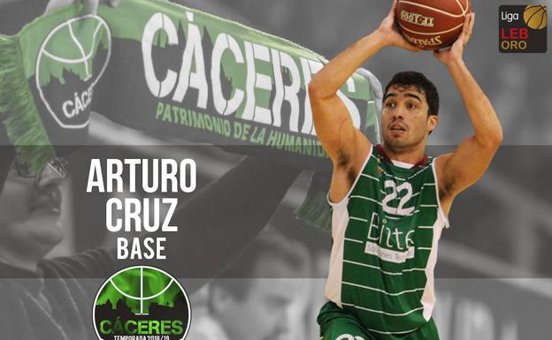 Arturo Cruz se une al Cáceres tras la baja temporal de Andy Mazurczak