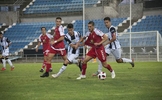 El Badajoz se atasca en el Nuevo Vivero