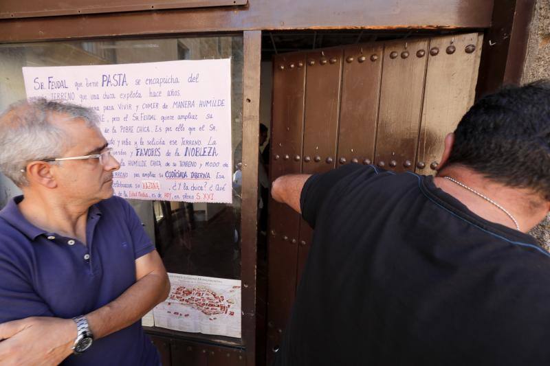 Se cumple la diligencia judicial que devuelve el local al Ayuntamiento de Cáceres y que formará parte de la cafetería Jardín de Ulloa