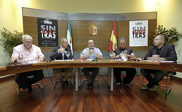 La presentación de la muestra tuvo lugar ayer